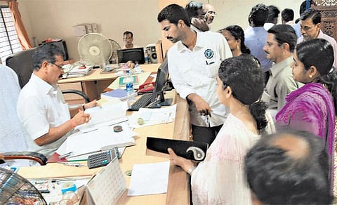 நில வழிகாட்டி மதிப்பு மாற்றம் அமலுக்கு வந்தது: 33% குறைப்பு அனைத்து வகை ஆவணங்களுக்கும் பொருந்தும்﻿