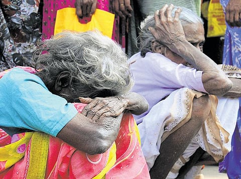 மகன், மருமகளை தொடர்ந்து மகள்களாலும் கொடுமைக்கு ஆளாகும் முதியோர்﻿: முதியோர் நல டாக்டர் வி.எஸ்.நடராஜன் தகவல்﻿