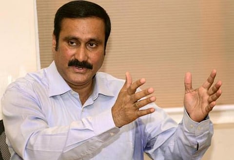 மாணவர்களுக்கு கல்விக் கடன் வழங்குவதில் பொதுத்துறை வங்கிகள் அலட்சியம்: அன்புமணி கண்டனம்