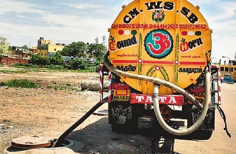 சென்னை மாநகர பகுதிகளில் நீர்வழிப் பாதைகளில் கழிவுநீர் கலந்தால் லாரி பறிமுதல்﻿: மாநகராட்சி ஆணையர் எச்சரிக்கை﻿