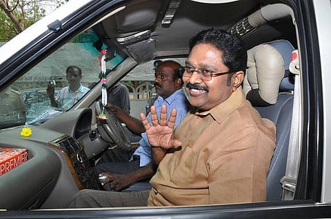 கூவத்தூரில் எம்எல்ஏக்கள் இருந்தபோது எந்த தவறும் நடக்கவில்லை: டிடிவி தினகரன் திட்டவட்டம்﻿