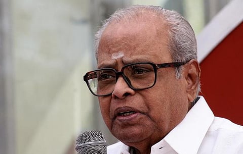 மறைந்த இயக்குநர் கே.பாலசந்தருக்கு சிலை: சொந்த ஊரில் ஜூலை 9-ல் திறப்பு விழா﻿﻿- கவிஞர் வைரமுத்து ஏற்பாடு