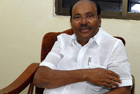 இந்தியில் பாஸ்போர்ட் வழங்கும் முடிவை மத்திய அரசு கைவிட வேண்டும்: ராமதாஸ்