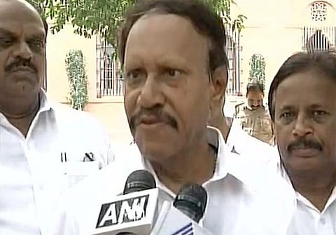 நீக்குவதற்கு யாருக்கும் அதிகாரம் இல்லை﻿ - அதிமுக பொதுச்செயலாளர் சசிகலாதான்:﻿ தம்பிதுரை திட்டவட்டம்﻿