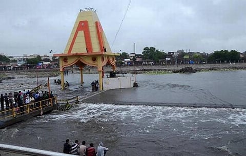 குஜராத் மழை வெள்ளத்துக்கு 4 பேர் பலி; 6 பேரை காணவில்லை