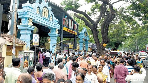 தி.நகர் திருப்பதி தேவஸ்தான கோயிலில் அகோரிகள் வணங்கியதாக வீடியோ﻿: 7 மணி நேரம் நடை அடைக்கப்பட்டு பூஜை﻿