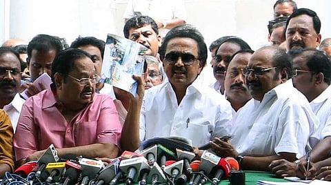 காவல்துறை அதிகாரிகள், அமைச்சர்கள் என ஆட்சியே லஞ்சம் வாங்கிக் கொண்டிருக்கிறது: ஸ்டாலின் கடும் தாக்கு