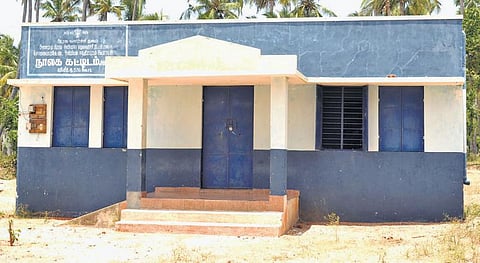 உரிய பராமரிப்பு இல்லாததால்﻿ மூடப்பட்டு வரும் கிராமப்புற நூலகங்கள்﻿: அரசு பணம் வீணாவதாகக் குற்றச்சாட்டு﻿