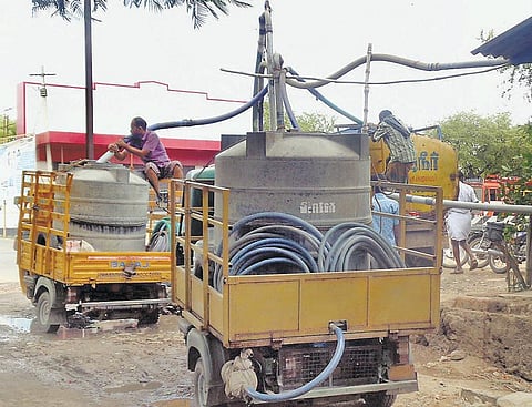 திண்டுக்கல் மாநகர மக்களுக்கு ஒரு மாதத்தில் ரூ.3.60 கோடிக்கு தனியார் லாரிகளில் தண்ணீர் விற்பனை﻿