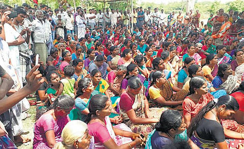 பார்வை: போராட்டம் ஃபேஷன் அல்ல!