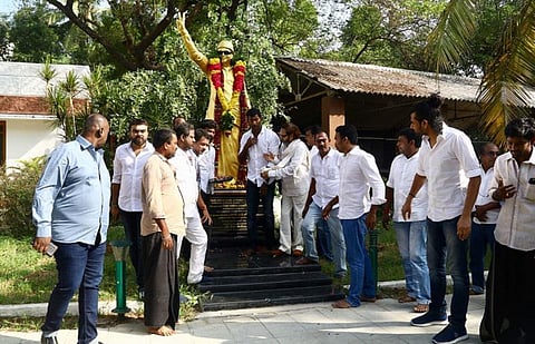 நான் அரசியல்வாதி இல்லை; மக்கள் பிரதிநிதி: விஷால் பேட்டி