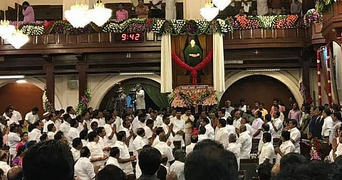 தமிழக முன்னாள் முதல்வர் ஜெயலலிதாவின் உருவப்படம் சட்டப்பேரவையில் திறக்கப்பட்டது