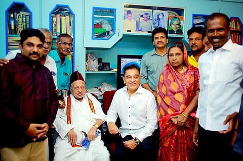 அப்துல் கலாம் வீட்டிலிருந்து அரசியல் பயணத்தைத் தொடங்கினார் கமல்ஹாசன்