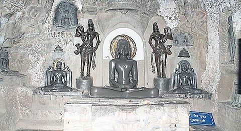 தெய்வத்துக்கே உணர்த்திய வர்த்தமானர்!
 ஜயந்தி நாளில் மகாவீரைத் தொழுவோம்!