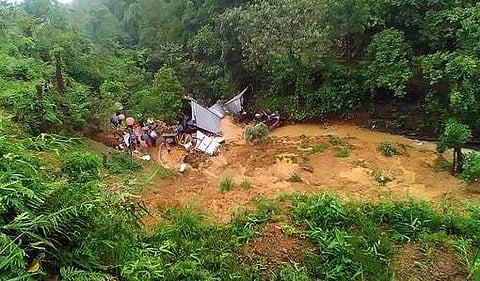 மணிப்பூரில் நிலச்சரிவு: 8 குழந்தைகள் பலி