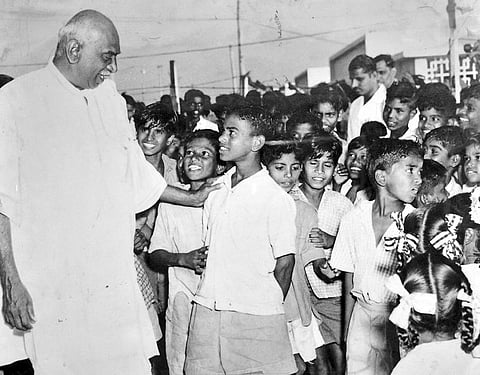 கல்விச் சிற்பி காமராஜர்