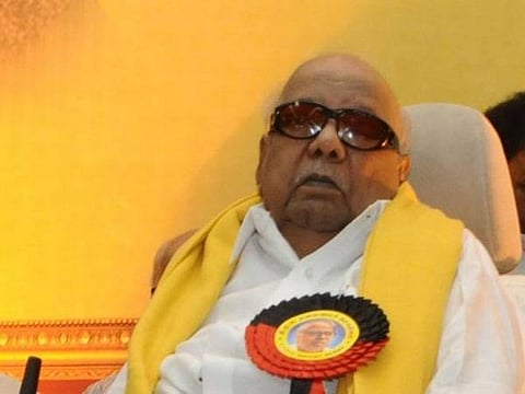 கருணாநிதி உடல்நிலை கவலைக்கிடம்: சினிமா நிகழ்ச்சிகள், திரையரங்குகளில் காட்சிகள் ரத்து