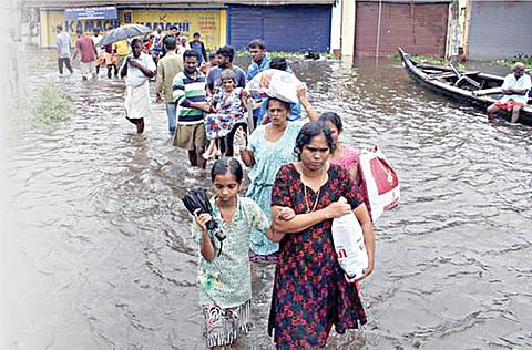 வெள்ளம் சூழ்ந்த மாவேலி நாடு!﻿﻿﻿