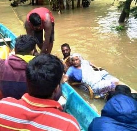 ஜினீஷ் இனி இல்லை: கேரள வெள்ளத்தில் 100 பேரைக் காப்பாற்றிய இளைஞர் விபத்தில் பலி; ஊரே திரண்டு அஞ்சலி