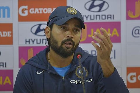 அணித்தேர்வாளார்கள் மீதான ஹர்பஜன் விமர்சனம் சரிதான்: அதிருப்தியில் முரளி விஜய்