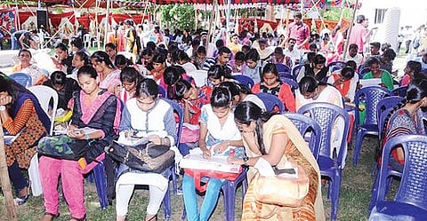 வேலைப் பெற்றுத்தரும் அலுவலகம்