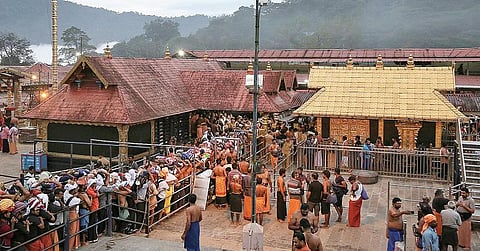 வரலாறு தந்த வார்த்தை 35: எல்லாம் மேல இருக்கிறவர் பார்த்துப்பார்..!