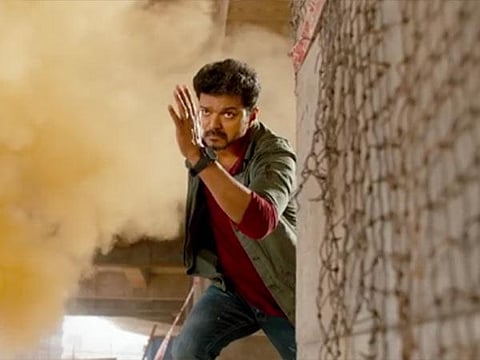 முன்பதிவில் 3 கோடி வசூல்; 402 திரையரங்குகள், 1700 காட்சிகள்: கேரளாவில் ‘சர்கார்’ மாபெரும் சாதனை