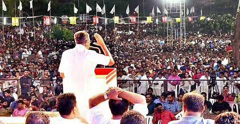 பாஜகவின் ‘பி டீம்’ காங்கிரஸ்: பினராயி விஜயன் கடும் சாடல்