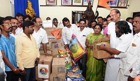 புயல் பாதிப்பு பகுதிகள் விமானப் படை மூலம் படம் பிடிக்கப்பட்டுள்ளது: பாஜக சார்பில் நிவாரண உதவிக்கான அறிக்கை அளிக்கப்படும்: தமிழிசை பேட்டி