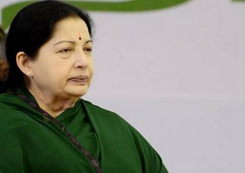 ஆறுமுகசாமி ஆணையத்தில் ஆஜராக﻿ அப்போலோ மருத்துவர்கள், டெக்னீஷியன் 14 பேருக்கு சம்மன்