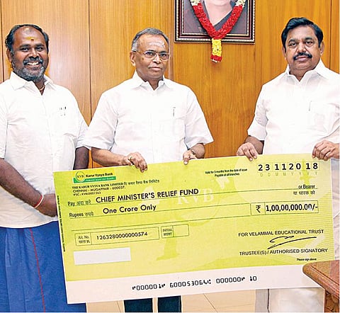 அறக்கட்டளைகள், அரசியல், திரை பிரபலங்கள் ﻿முதல்வர் பழனிசாமியிடம் நிவாரண நிதி﻿
