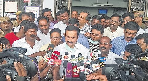 கள்ளச்சாராயத்தை ஒழித்து முழு மதுவிலக்கை வெற்றிகரமாக செயல்படுத்த 4 செயல் திட்டங்கள்: அன்புமணி பட்டியல்