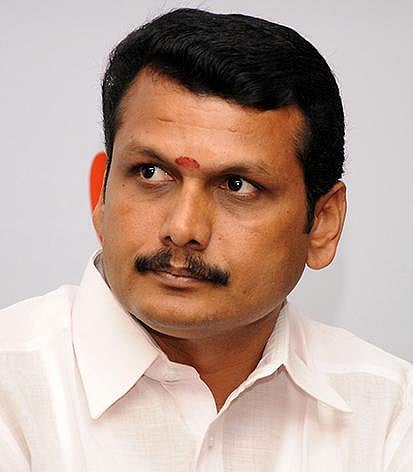 முன்னாள் அமைச்சர் செந்தில்பாலாஜி﻿ திமுகவில் இன்று இணைவதாக தகவல்﻿: ﻿ஆதரவாளர்களுடன் சென்னை வருகை
