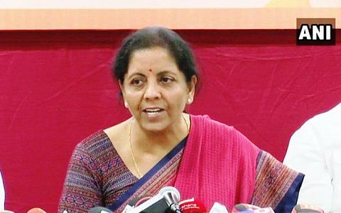 ரஃபேல் விவகாரத்தில் தெரிந்தே மக்களை தவறாக வழி நடத்துகிறது காங்கிரஸ்- நிர்மலா சீதாராமன் குற்றச்சாட்டு