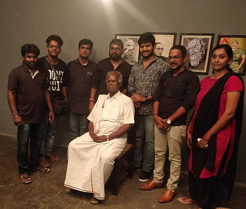 ஜிப்ஸி அப்டேட்: விளம்பரப் பாடலில் சமூக ஆர்வலர்கள் மற்றும் அரசியல்வாதிகள்