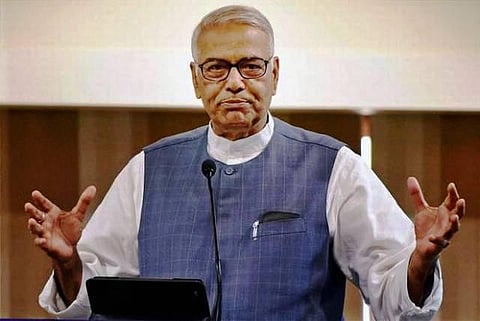 ‘மோடி கலைத்துப்போட்ட இந்தியா’: புதிய நூலில் பிரதமரைக் கடுமையாக விமர்சித்த யஷ்வந்த் சின்ஹா