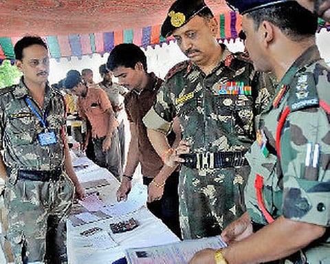 ராணுவ அதிகாரியை பதவி நீக்க﻿﻿ பரிந்துரை﻿