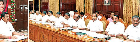 உலக முதலீட்டாளர் மாநாட்டில் நிறுவனங்களை ஈர்க்கும் வகையில் ﻿ரூ.14 ஆயிரம் கோடி முதலீட்டுக்கு தமிழக அமைச்சரவை அனுமதி﻿: ﻿சட்டப்பேரவையில் ஆளுநர் உரை நிகழ்த்தவும் ஒப்புதல்﻿