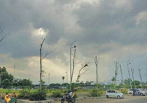 தமிழகத்தில் இரு நாட்களுக்கு வறண்ட வானிலை﻿