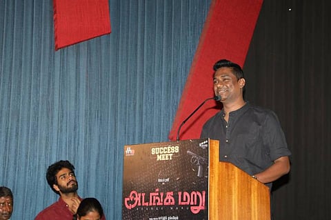 மதுரையில் போலீஸிடம் அடி வாங்கினேன்: இசையமைப்பாளர் சாம் சி.எஸ்.