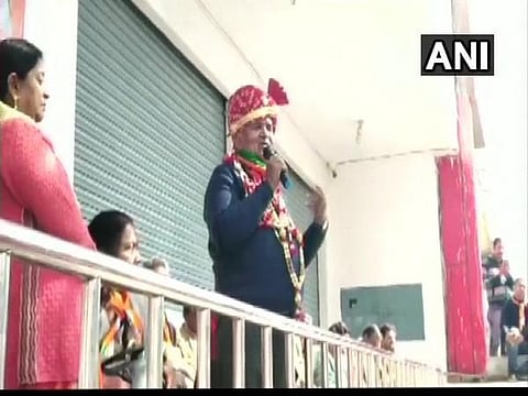 முஸ்லிம்கள் இரு குழந்தைகளோடு நிறுத்திக்கொள்ள வேண்டும்: கடாரியா சர்ச்சைப் பேச்சு