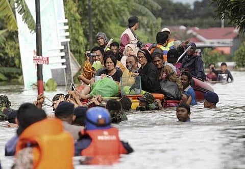 இந்தோனேசியாவில் கனமழை: வெள்ளம், நிலச்சரிவில் 8 பேர் உயிரிழப்பு;  2 ஆயிரம் பேர் இடம்பெயர்வு