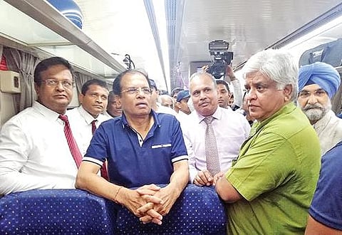 சென்னையில் தயாரித்த அதிநவீன ரயில் ﻿கொழும்பு-யாழ்ப்பாணம் இடையே அறிமுகம்﻿: அதிபர் மைத்ரிபால சிறிசேனா தொடங்கிவைத்தார்﻿