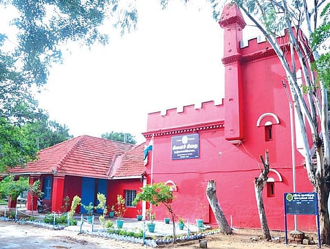 பூஞ்சோலையான சிறைச்சாலை! - அசத்தும் உடுமலை 
கிளைச் சிறைக்காவலர்கள்