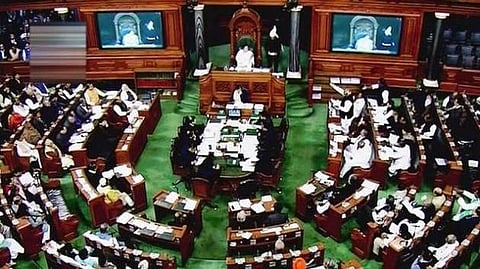 நாடாளுமன்றத்தில் தமிழக எம்.பி.க்களின் செயல்பாடு எப்படி?- புள்ளி விவரங்களுடன் சுவாரஸ்ய தகவல்கள்