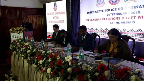 மாவோயிஸ்ட்டுகள் நாடாளுமன்றத் தேர்தலை சீர்குலைக்க சதித் திட்டம் தீட்டுவதாக தகவல்: நான்கு மாநில டிஜிபிகள் ஆலோசனைக் கூட்டம்
