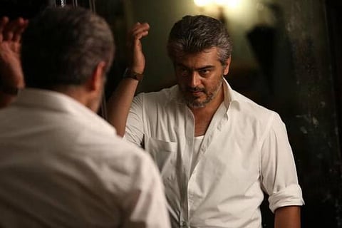 சிங்கிள் டேக்கில் அசத்திய அஜித்: எழுந்துநின்று கைதட்டிய படக்குழு