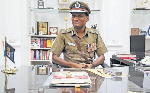 தமிழகத்தில் மக்களவைத் தேர்தலின் போது டி.கே.ராஜேந்திரன் டிஜிபியாக செயல்படத்  தடை கோரி உயர் நீதிமன்றத்தில் முறையீடு