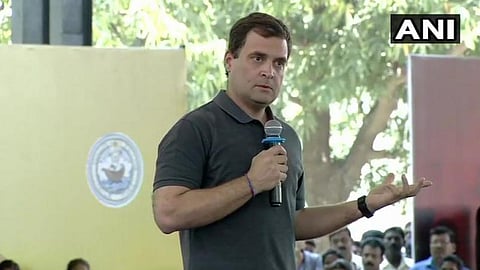 இந்தியாவில் ஒற்றுமைக்கும் பிரிவினைக்கும் இடையே யுத்தம் நிலவுகிறது: ராகுல் காந்தி பேச்சு