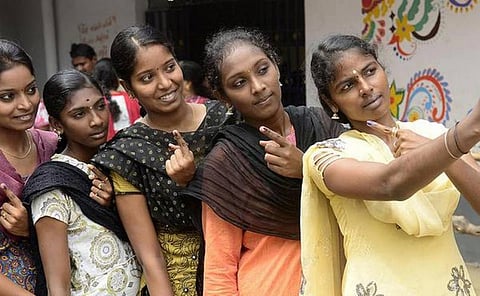 தமிழக இளைஞர்கள் 98% பேர் வாக்களிப்பதில் ஆர்வமாக இருக்கின்றனர்: ஆய்வில் தகவல்